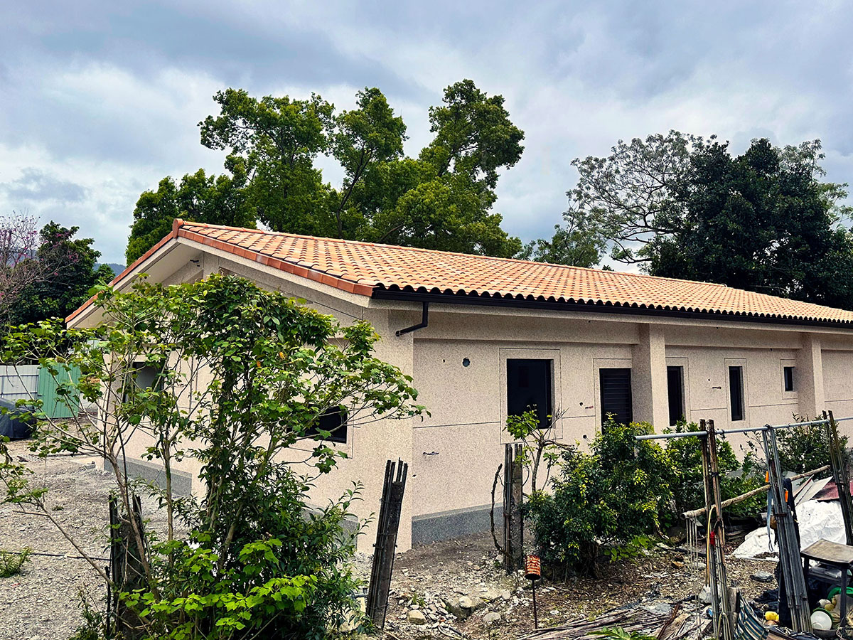 橙光瓦韻，山林暖意｜台灣屋瓦實績-DUNA橙光 (花蓮)