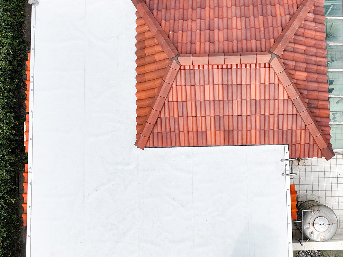 防水守護，四季舒適｜台灣綜合防水隔熱及屋瓦實績-BMI楓葉紅(新竹)